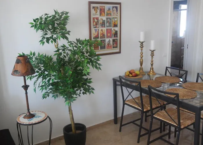 Reina Sofia 45 * Estepona