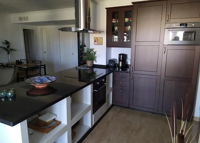 Reina Sofia 45 Διαμέρισμα *