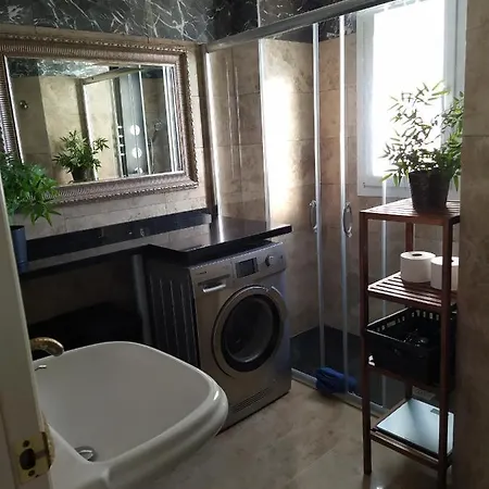 Reina Sofia 45 Эстепона