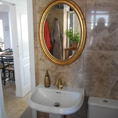 Reina Sofia 45 Эстепона